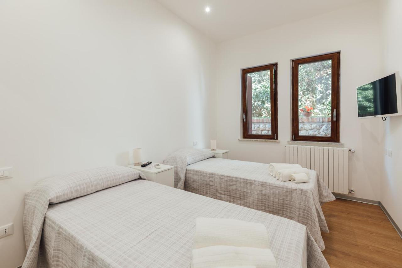 Appartamento In Villa Con Accesso Al Mare, Vista Mozzafiato ปาแลร์โม ภายนอก รูปภาพ