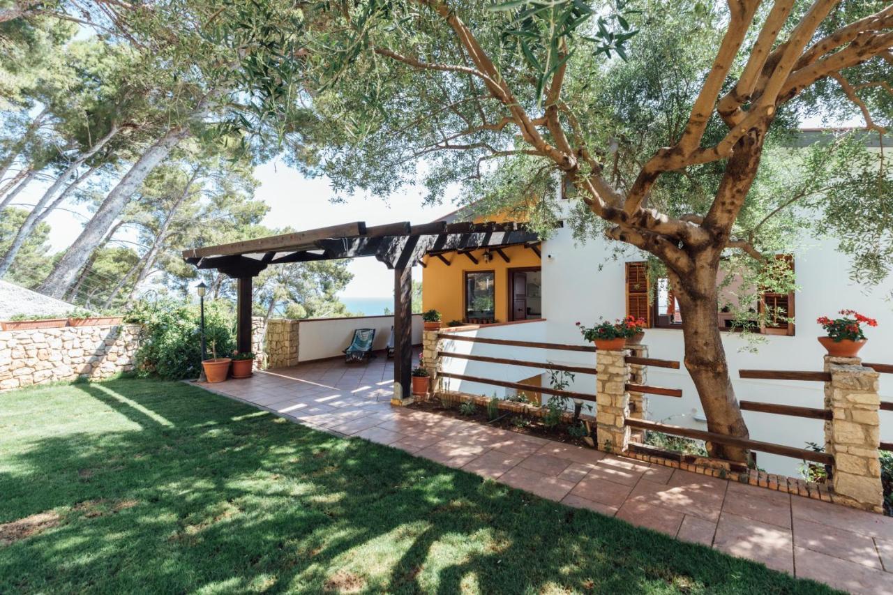 Appartamento In Villa Con Accesso Al Mare, Vista Mozzafiato ปาแลร์โม ภายนอก รูปภาพ